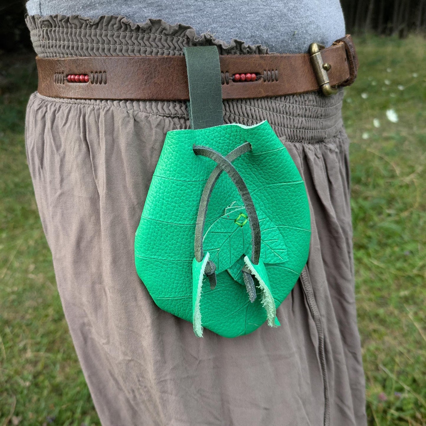 Elven Leaf Pouch