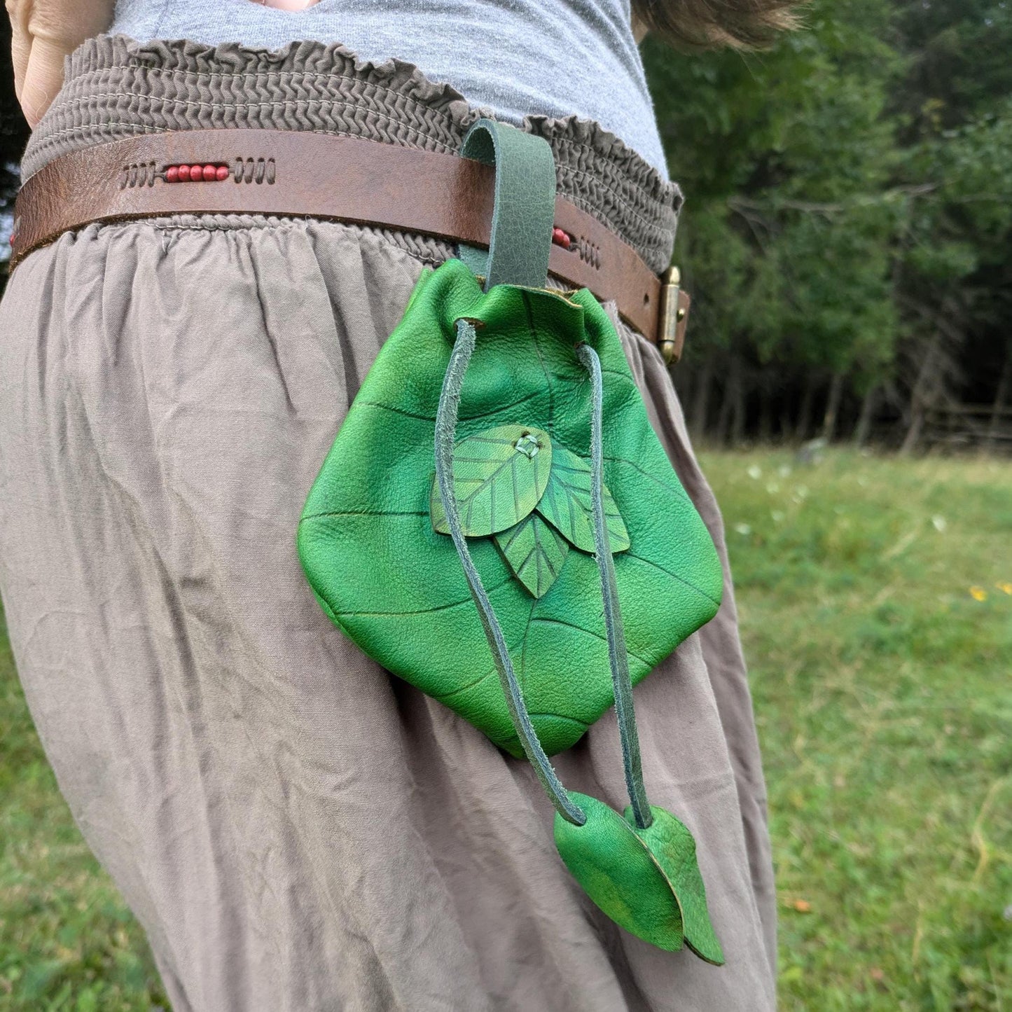 Elven Leaf Pouch