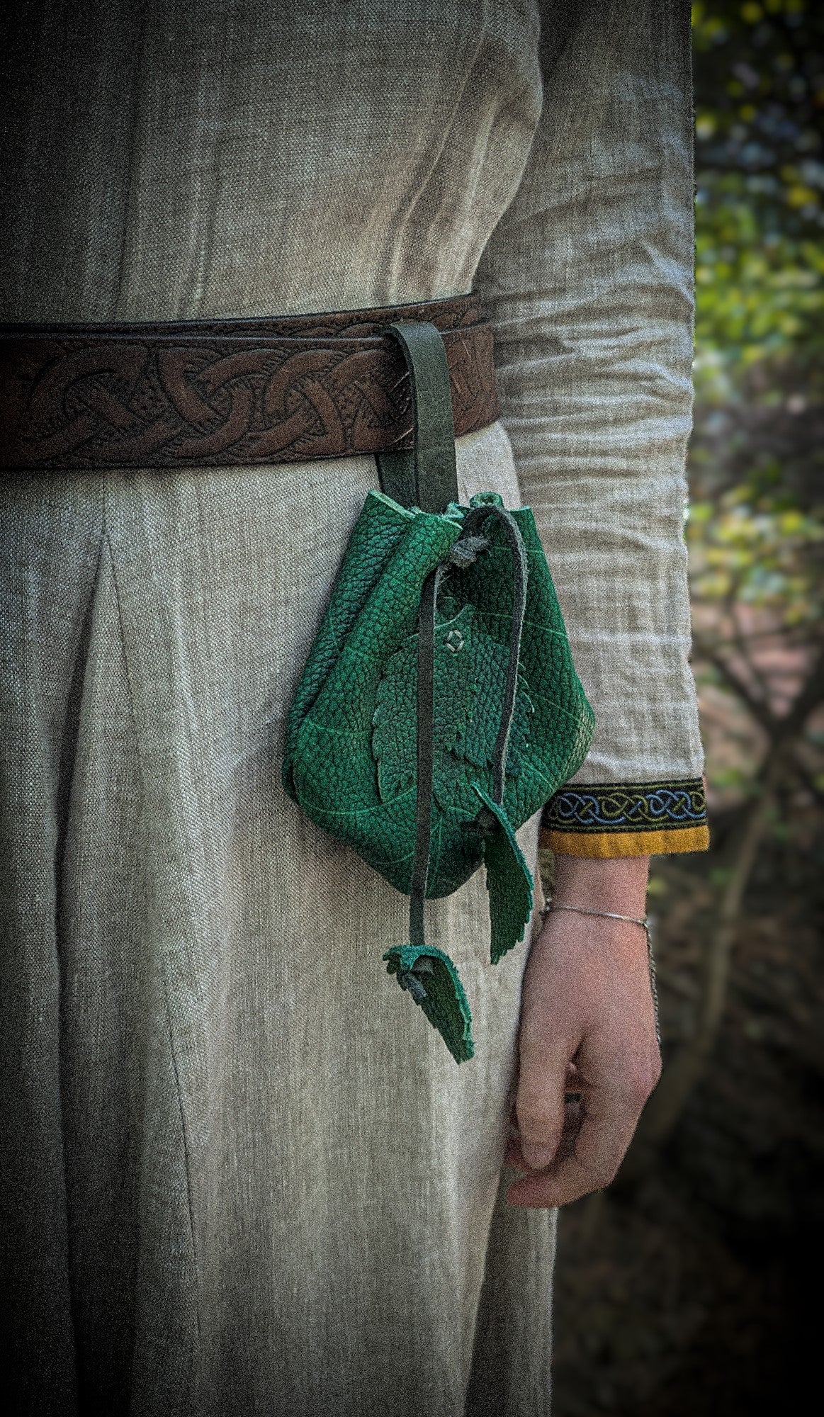 Elven Leaf Pouch
