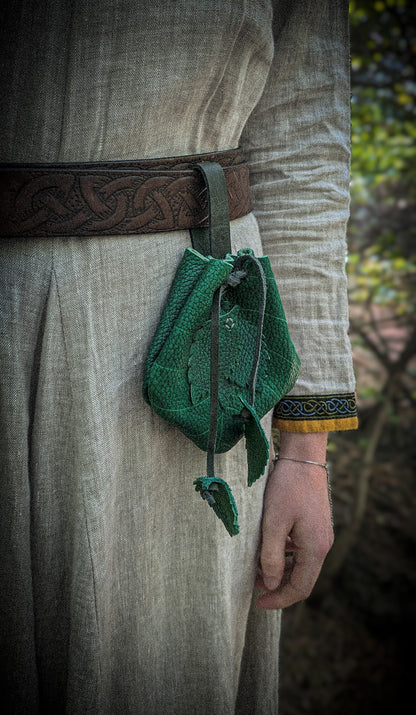 Elven Leaf Pouch