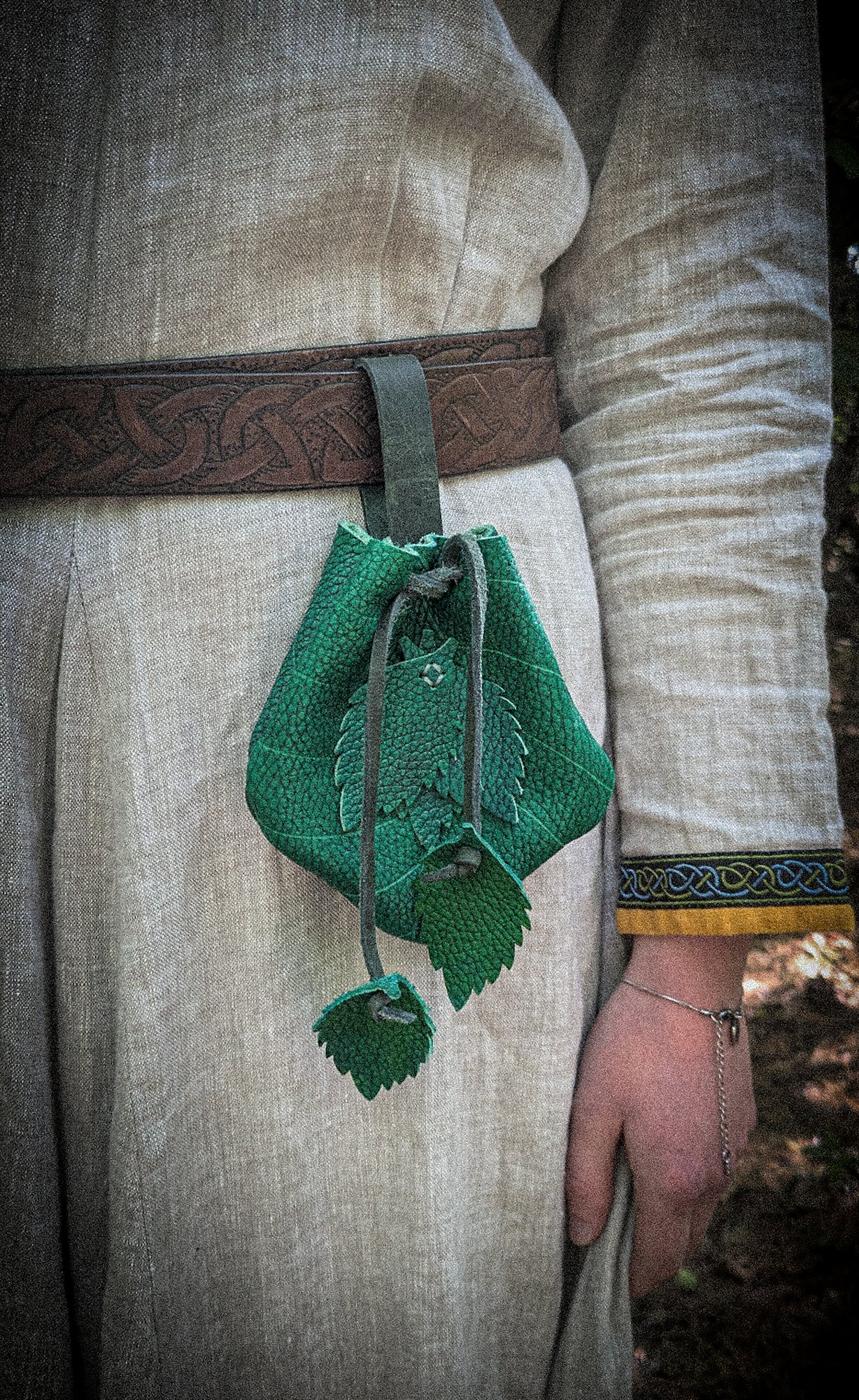 Elven Leaf Pouch