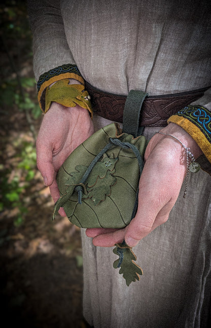 Elven Leaf Pouch