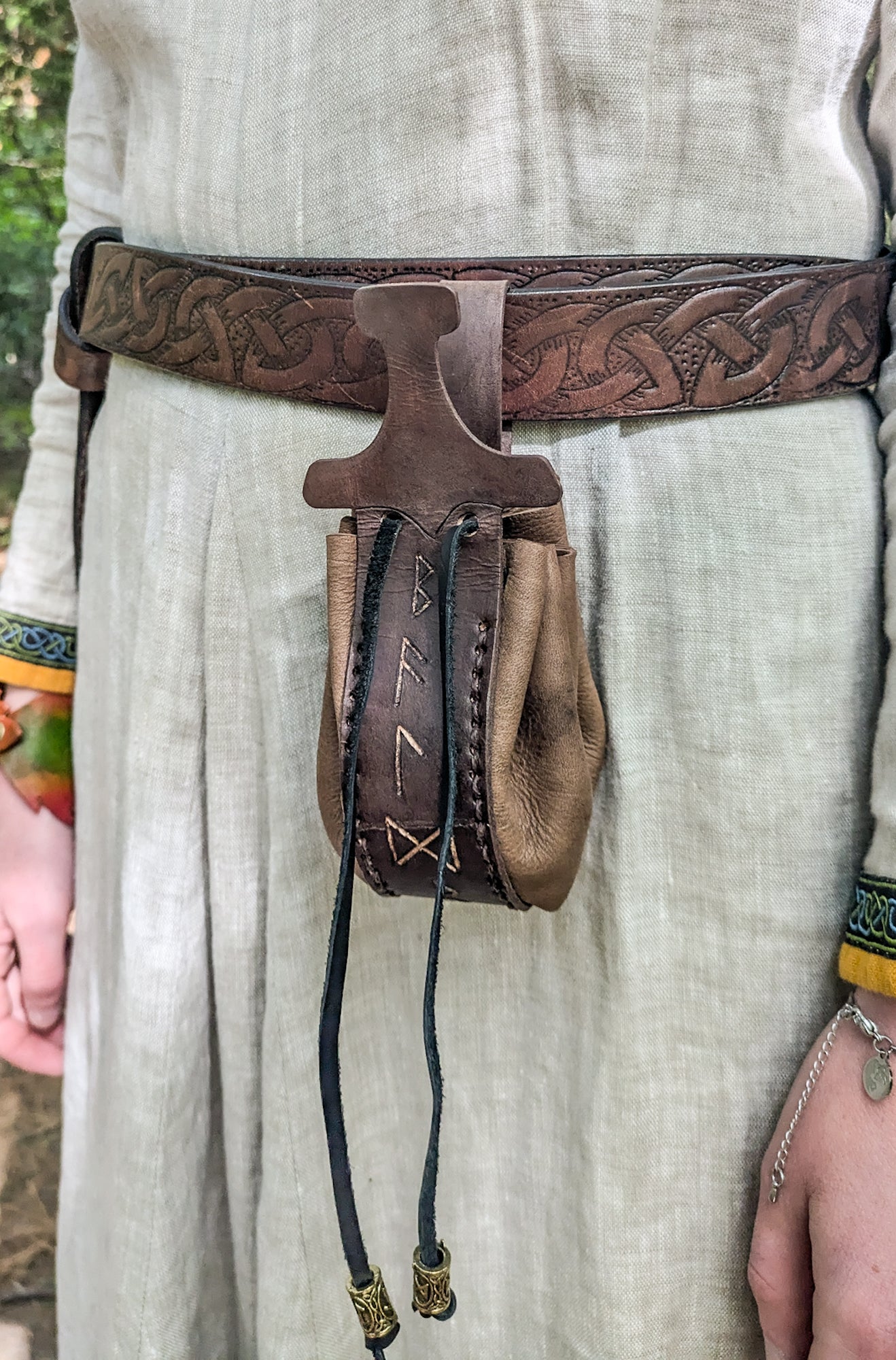 Mjolnir Rune Pouch - Viking Gods