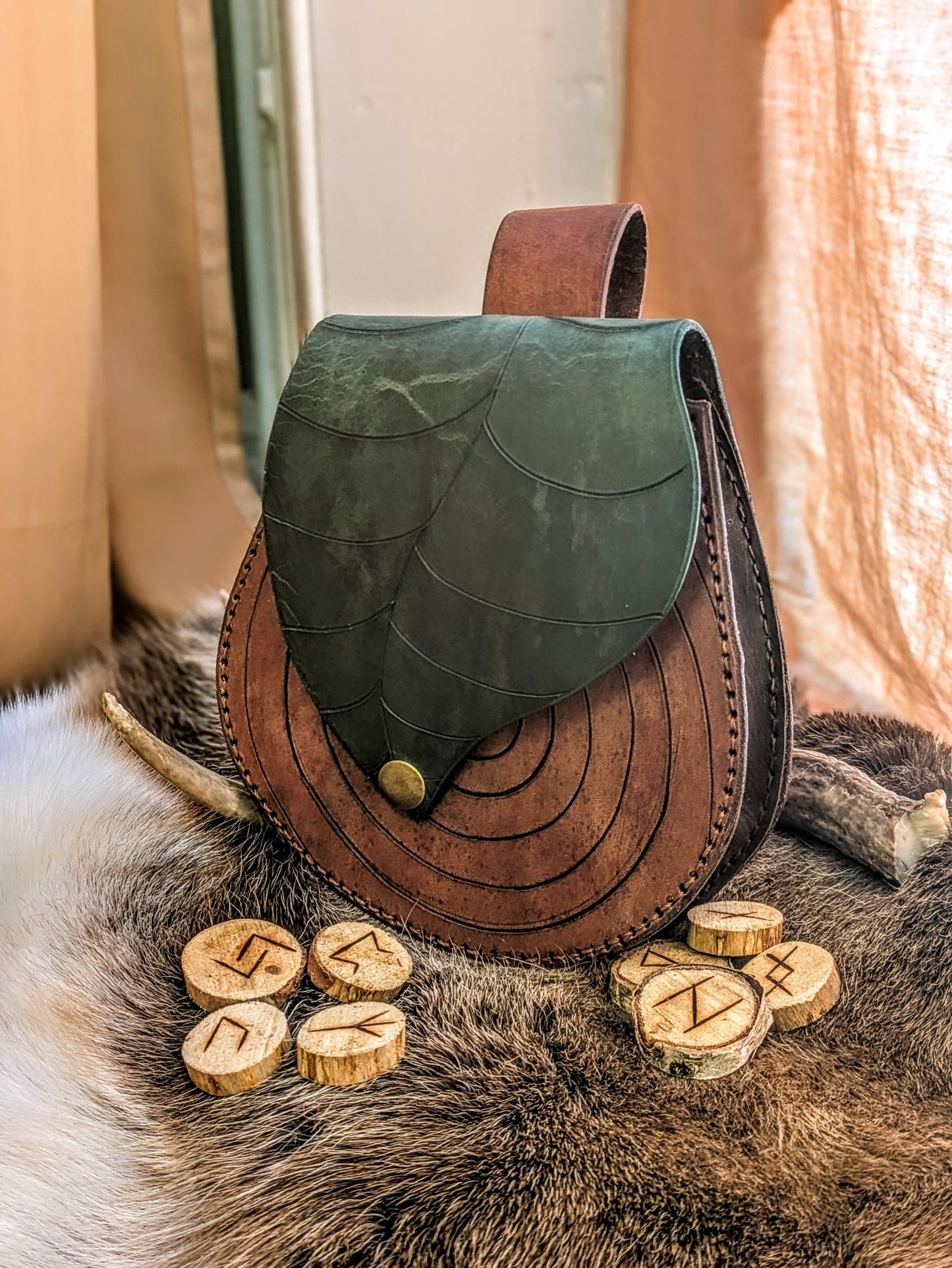 Elven Leaf Belt Satchel - Costume Accessory Bag