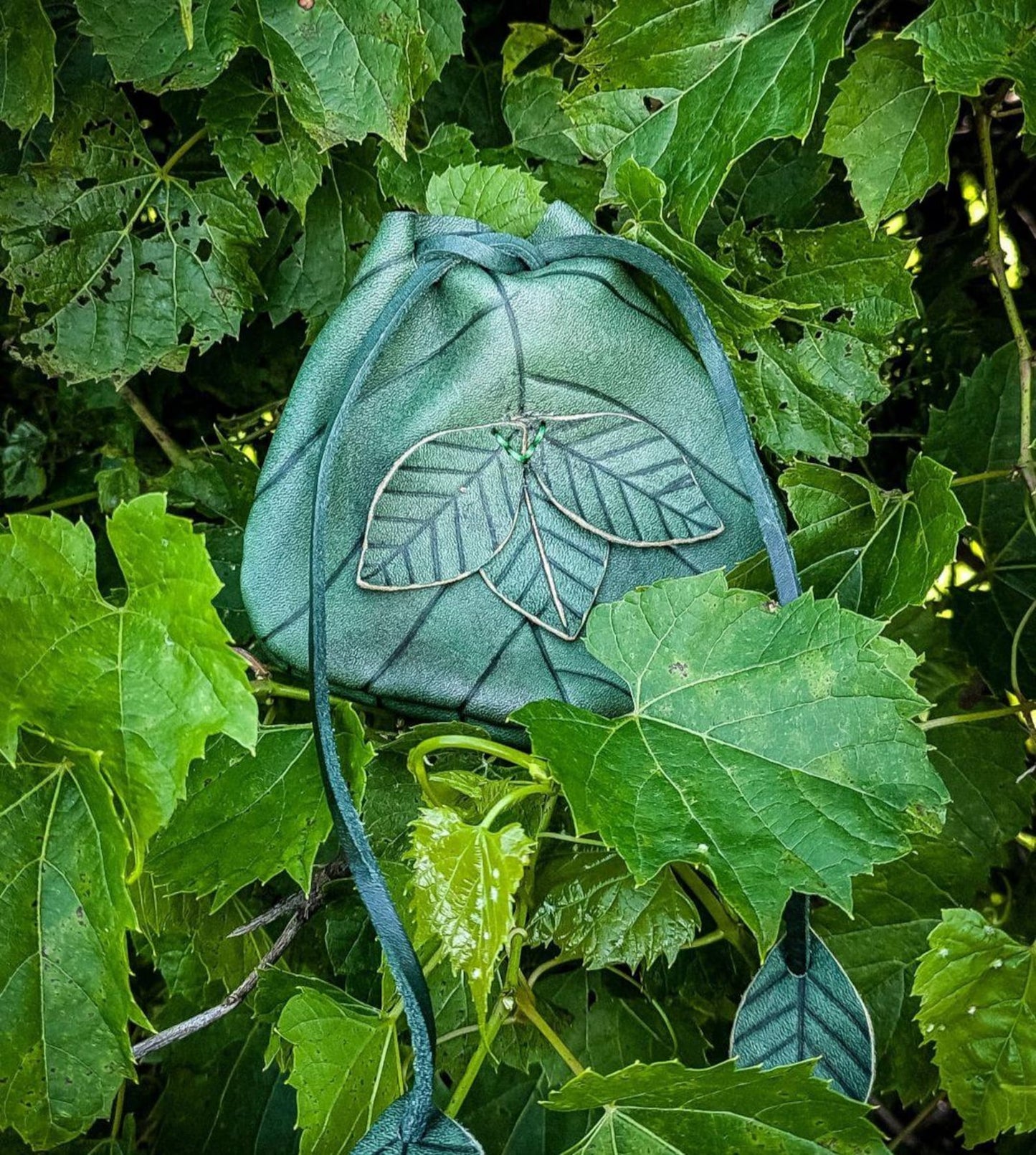 Elven Leaf Pouch