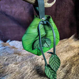 Elven Leaf Pouch