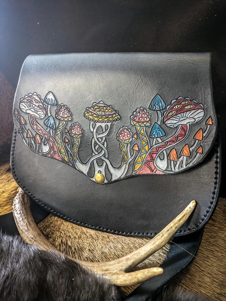 Nordic Mushroom - Leather Purse