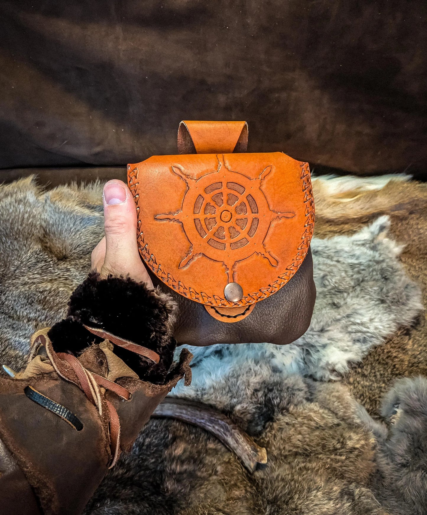 Ship's Wheel - Leather Belt Bag