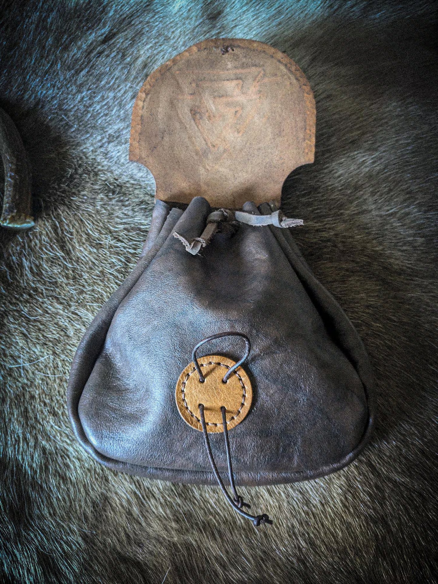 Valknut I - Leather Belt Bag